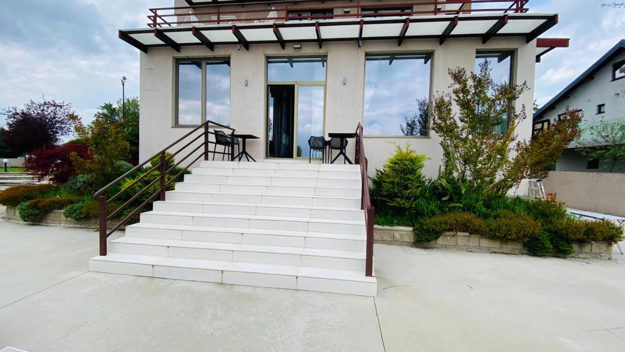 Villa Sunny Side Apartment Skopje Dolno Solnje Exterior photo
