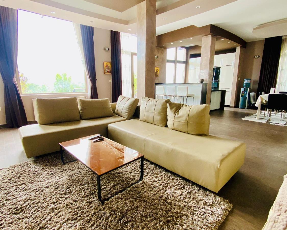 Villa Sunny Side Apartment Skopje Dolno Solnje Exterior photo